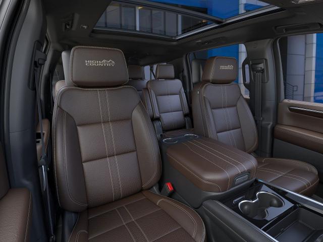 2025 Chevrolet Suburban Vehicle Photo in KANSAS CITY, MO 64114-4502