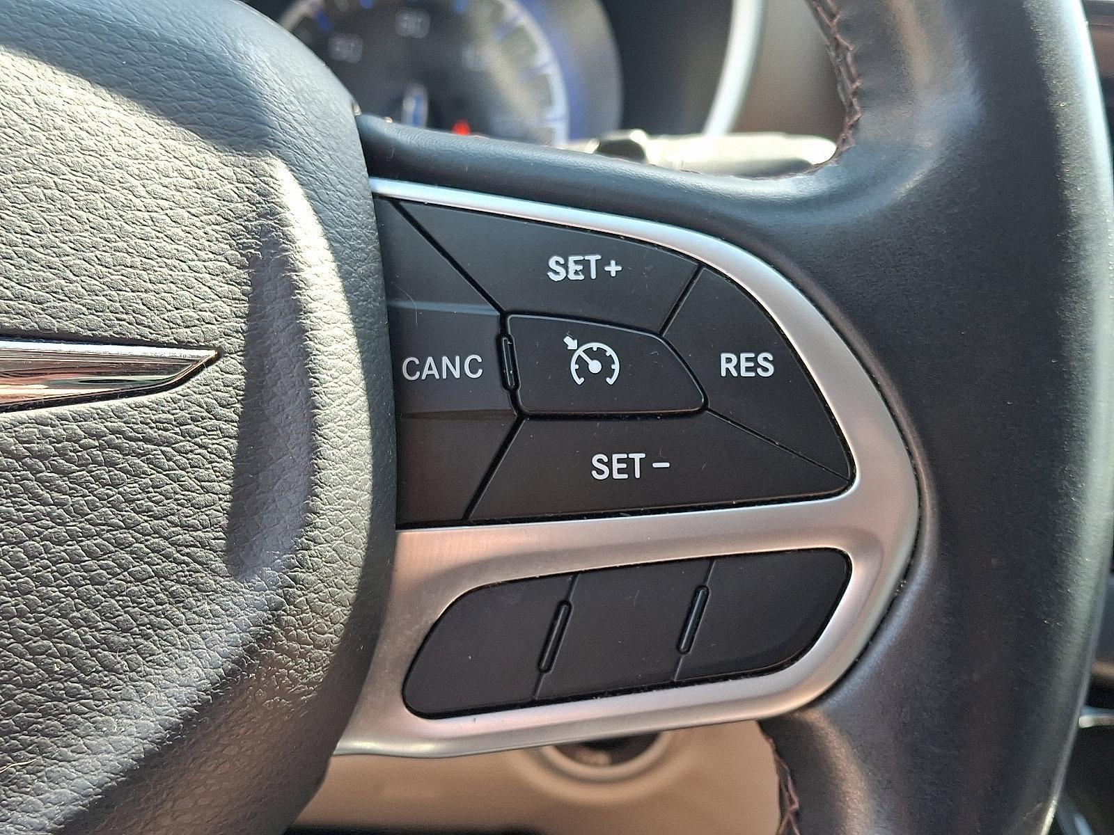 2017 Chrysler Pacifica Vehicle Photo in Easton, PA 18045