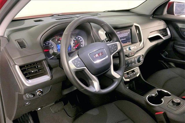 2024 GMC Terrain Vehicle Photo in KANSAS CITY, MO 64114-4502