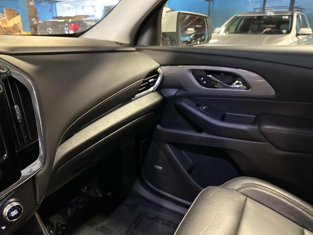 2021 Chevrolet Traverse Vehicle Photo in Roslyn, NY 11576