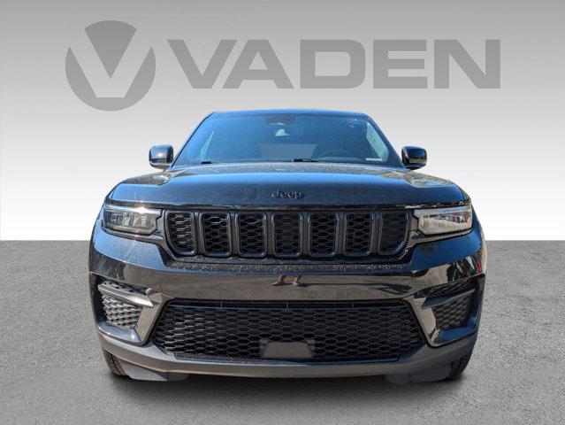 2023 Jeep Grand Cherokee Vehicle Photo in BRUNSWICK, GA 31525-1881