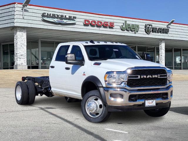 2024 Ram 5500 Chassis Cab Vehicle Photo in Ennis, TX 75119-5114