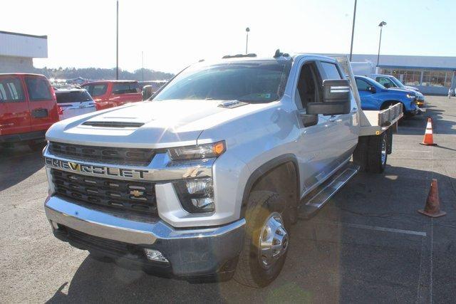 2022 Chevrolet Silverado 3500 HD Chassis Cab Vehicle Photo in SAINT CLAIRSVILLE, OH 43950-8512
