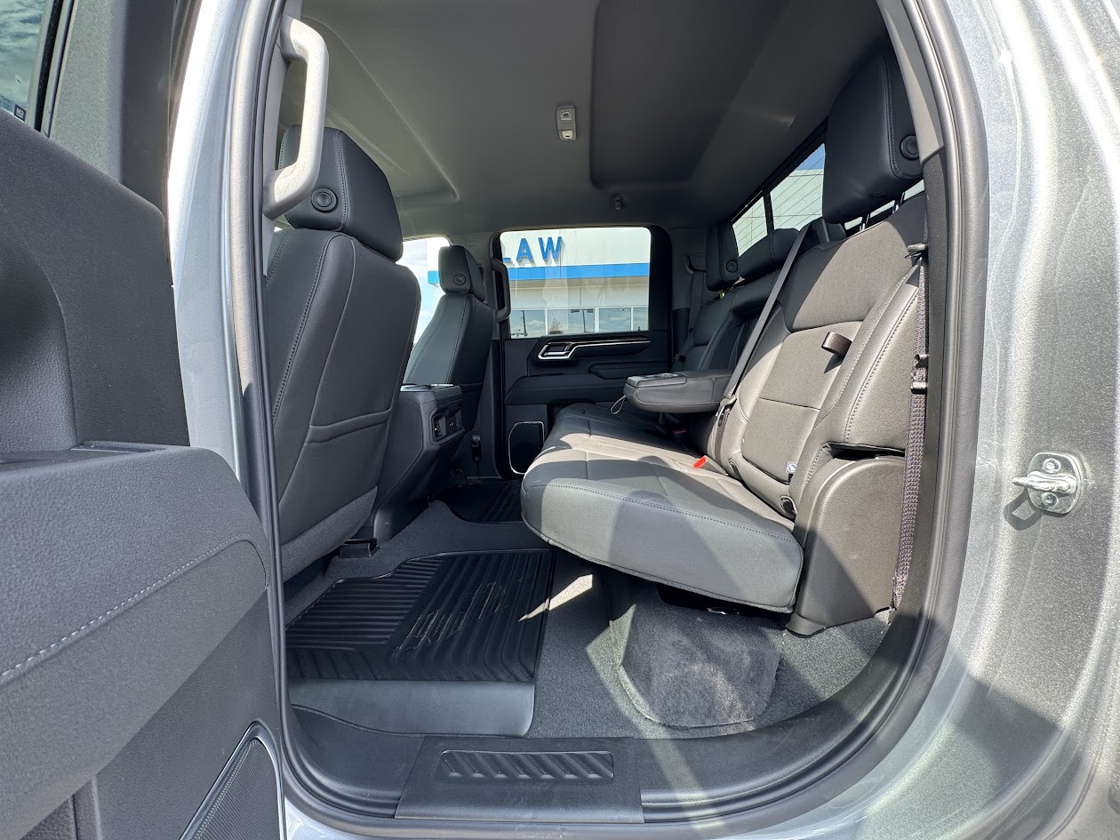 2025 Chevrolet Silverado 2500 HD Vehicle Photo in BOONVILLE, IN 47601-9633