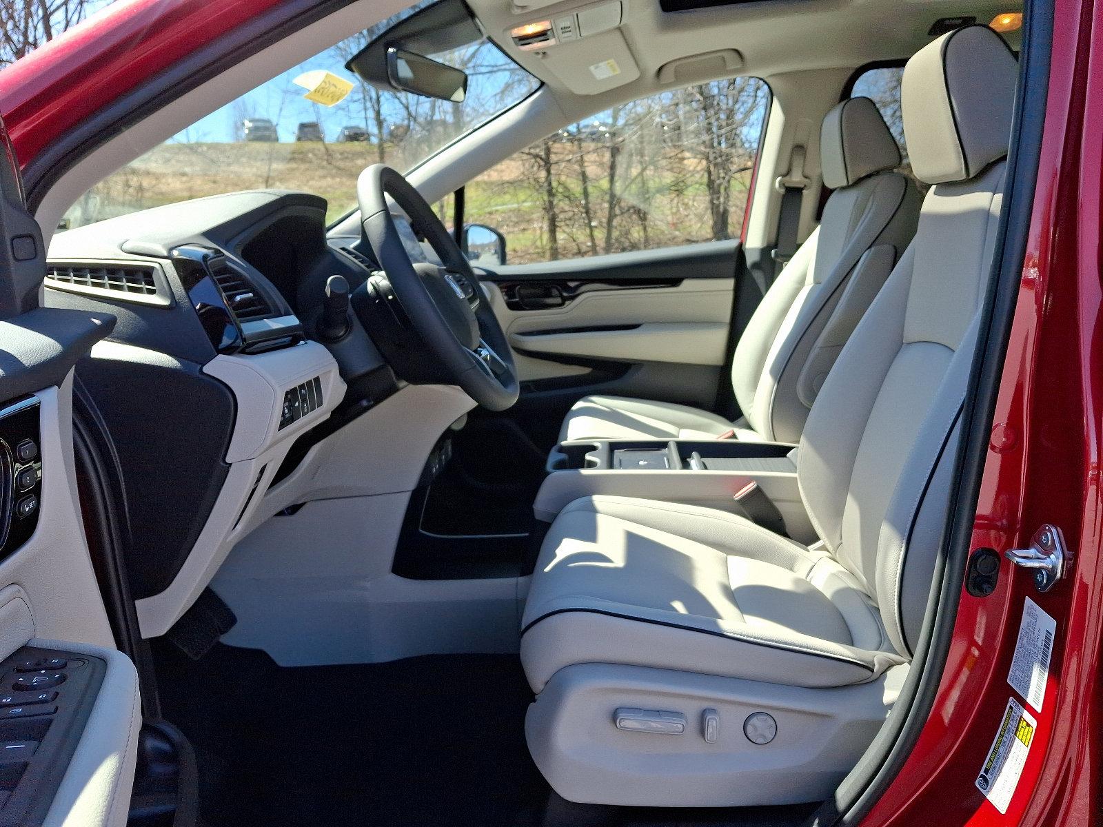 2025 Honda Odyssey Vehicle Photo in Harrisburg, PA 17111