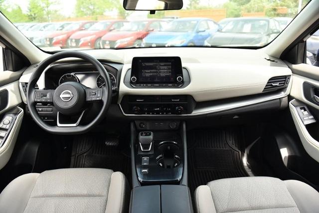 2024 Nissan Rogue Vehicle Photo in Ballwin, MO 63011