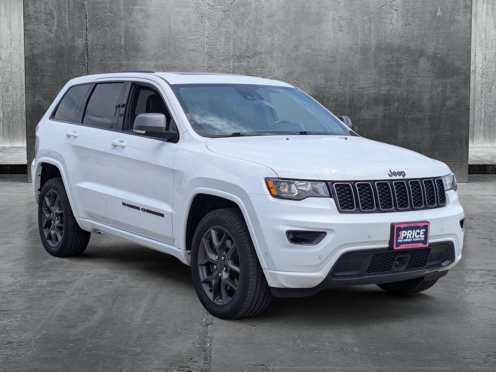 2021 Jeep Grand Cherokee Vehicle Photo in Valencia, CA 91355