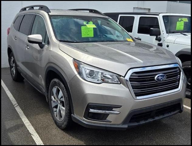 2020 Subaru Ascent Vehicle Photo in Green Bay, WI 54304