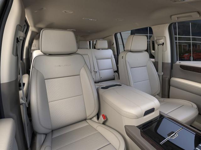 2025 GMC Yukon XL Vehicle Photo in GREEN BAY, WI 54303-3330