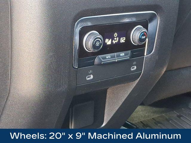 2023 Chevrolet Suburban Vehicle Photo in DANBURY, CT 06810-5034