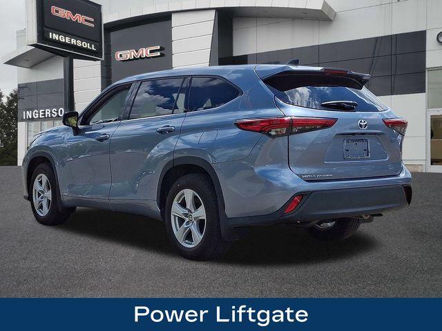 2022 Toyota Highlander Vehicle Photo in WATERTOWN, CT 06795-3318