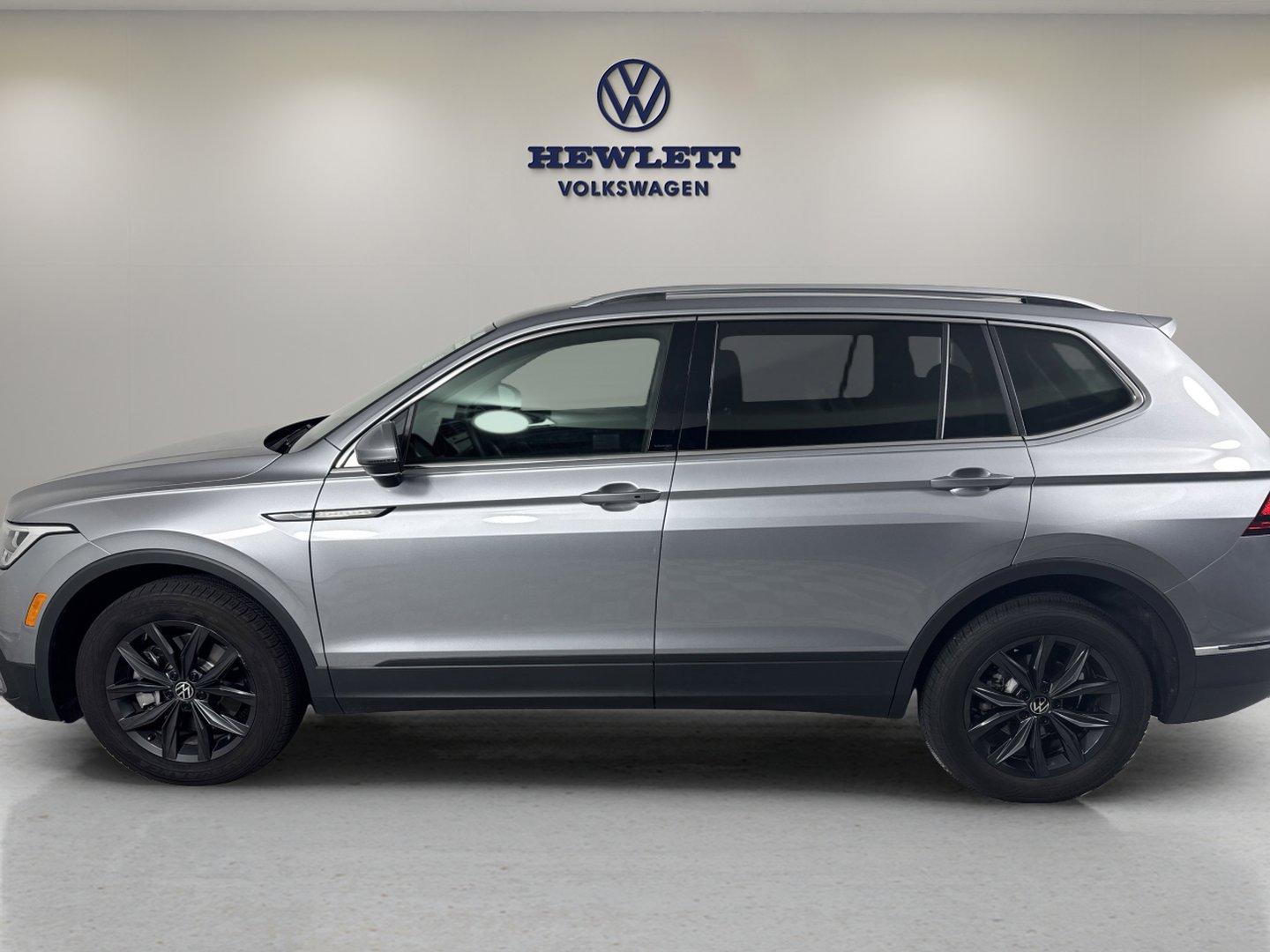 2024 Volkswagen Tiguan Vehicle Photo in Georgetown, TX 78626