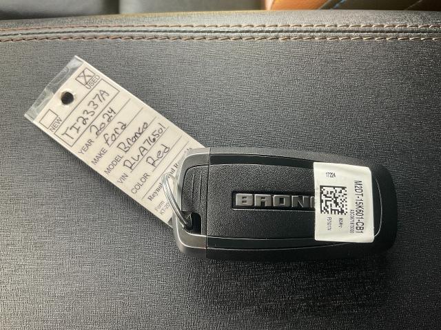 2024 Ford Bronco Vehicle Photo in Kaukauna, WI 54130