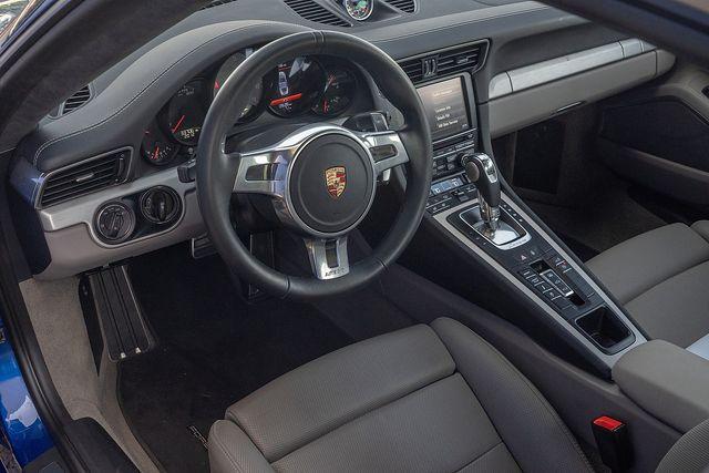 2013 Porsche 911 Vehicle Photo in DANBURY, CT 06810-5034