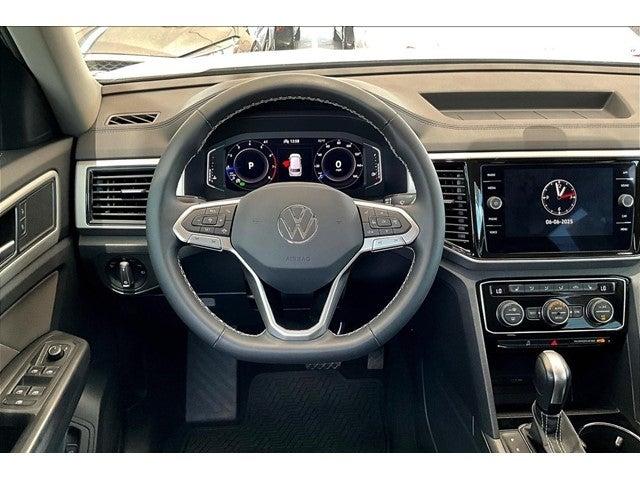 2023 Volkswagen Atlas Vehicle Photo in San Antonio, TX 78230