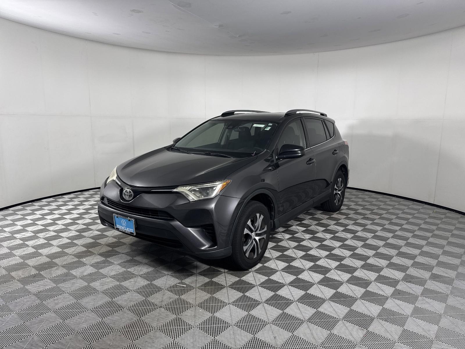 2017 Toyota RAV4 Vehicle Photo in Georgetown, TX 78626