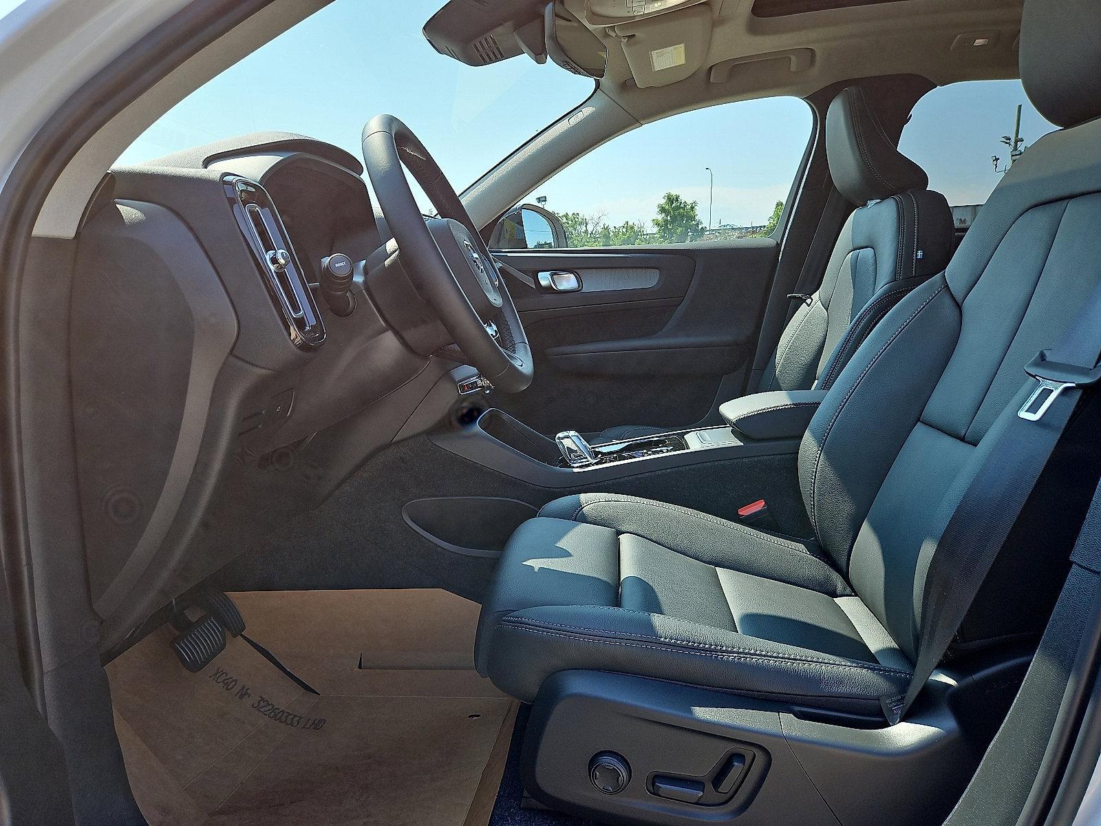 2026 Volvo XC40 Vehicle Photo in Trevose, PA 19053