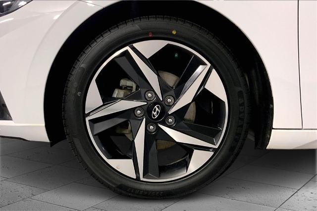 2023 Hyundai ELANTRA Hybrid Vehicle Photo in Lees Summit, MO 64086