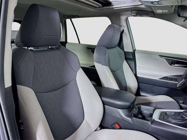 2019 Toyota RAV4 Vehicle Photo in Puyallup, WA 98371
