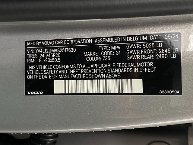 2025 Volvo XC40 Vehicle Photo in Appleton, WI 54913