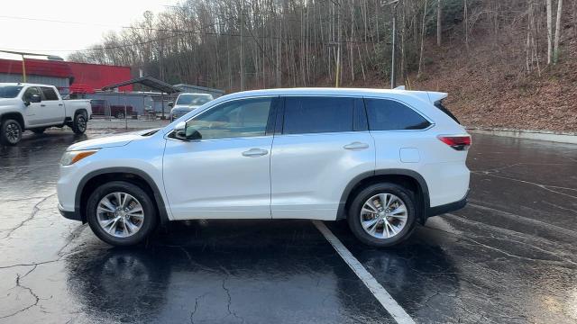 2015 Toyota Highlander Vehicle Photo in MARION, NC 28752-6372