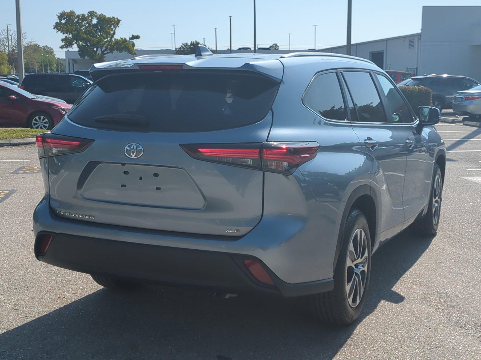 2024 Toyota Highlander Vehicle Photo in Ft. Myers, FL 33907