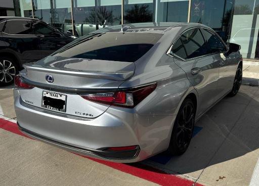 2022 Lexus ES 300h Vehicle Photo in FORT WORTH, TX 76132