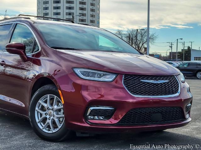 2022 Chrysler Pacifica Vehicle Photo in OAK LAWN, IL 60453-2517