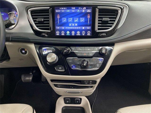 2018 Chrysler Pacifica Vehicle Photo in PORTLAND, OR 97225-3518