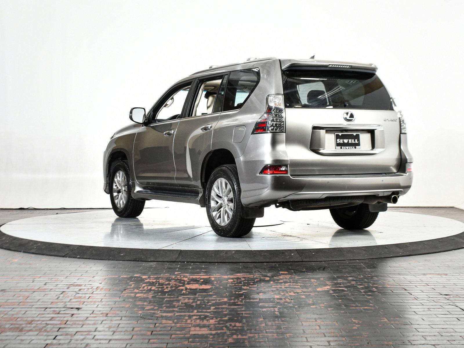 2023 Lexus GX 460 Vehicle Photo in DALLAS, TX 75235