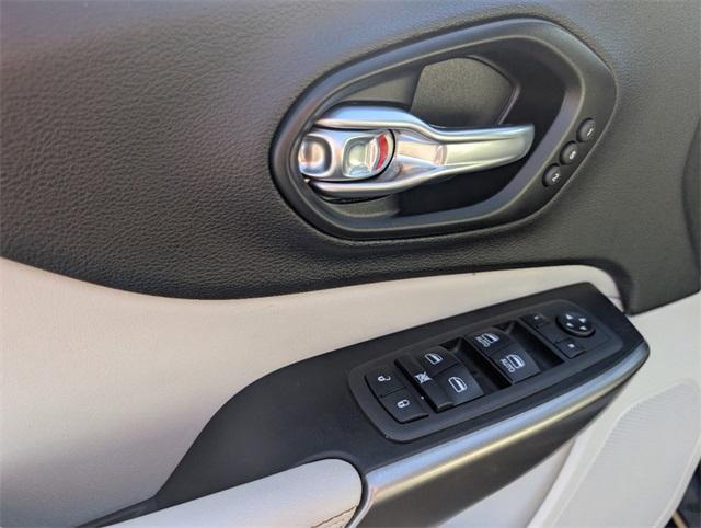 2021 Jeep Cherokee Vehicle Photo in AURORA, CO 80012-4011