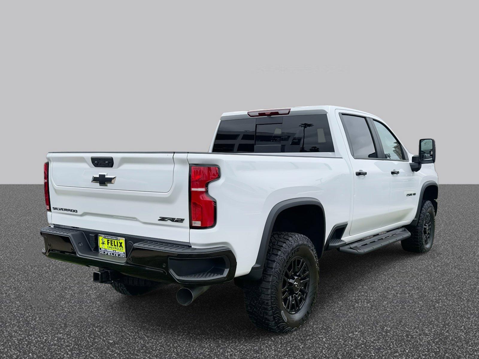 2025 Chevrolet Silverado 2500 HD Vehicle Photo in LOS ANGELES, CA 90007-3794