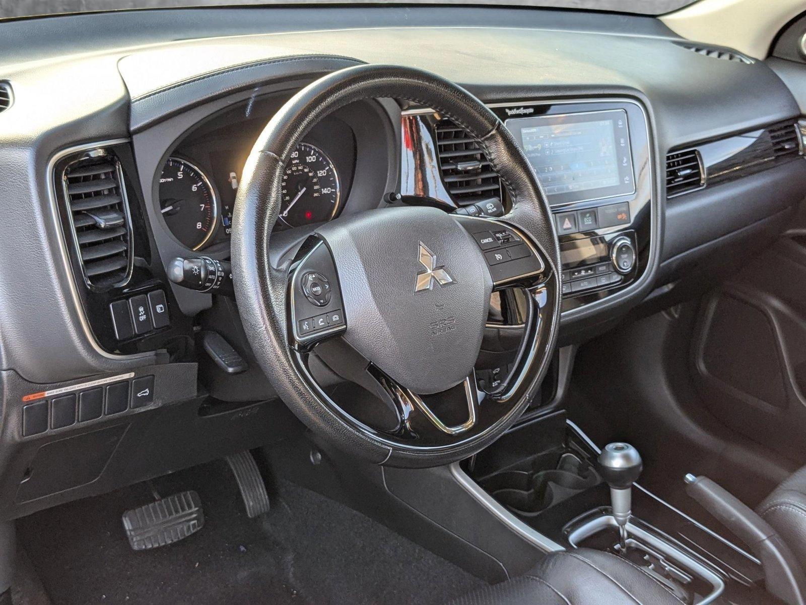 2017 Mitsubishi Outlander Vehicle Photo in MIAMI, FL 33134-2699