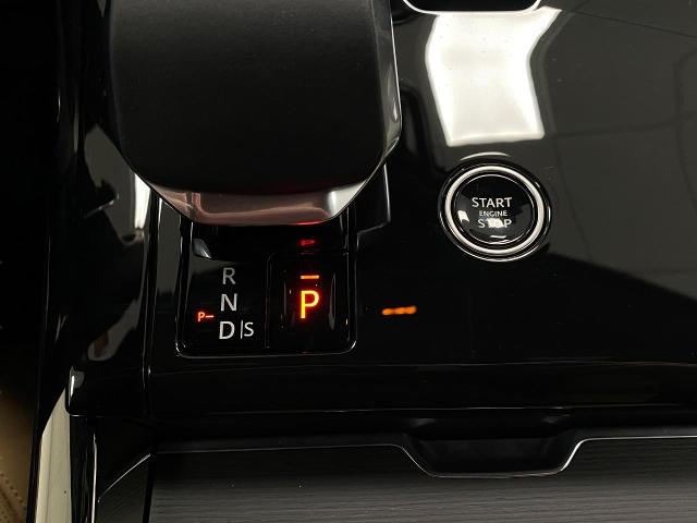 2025 Range Rover Sport Vehicle Photo in Appleton, WI 54913
