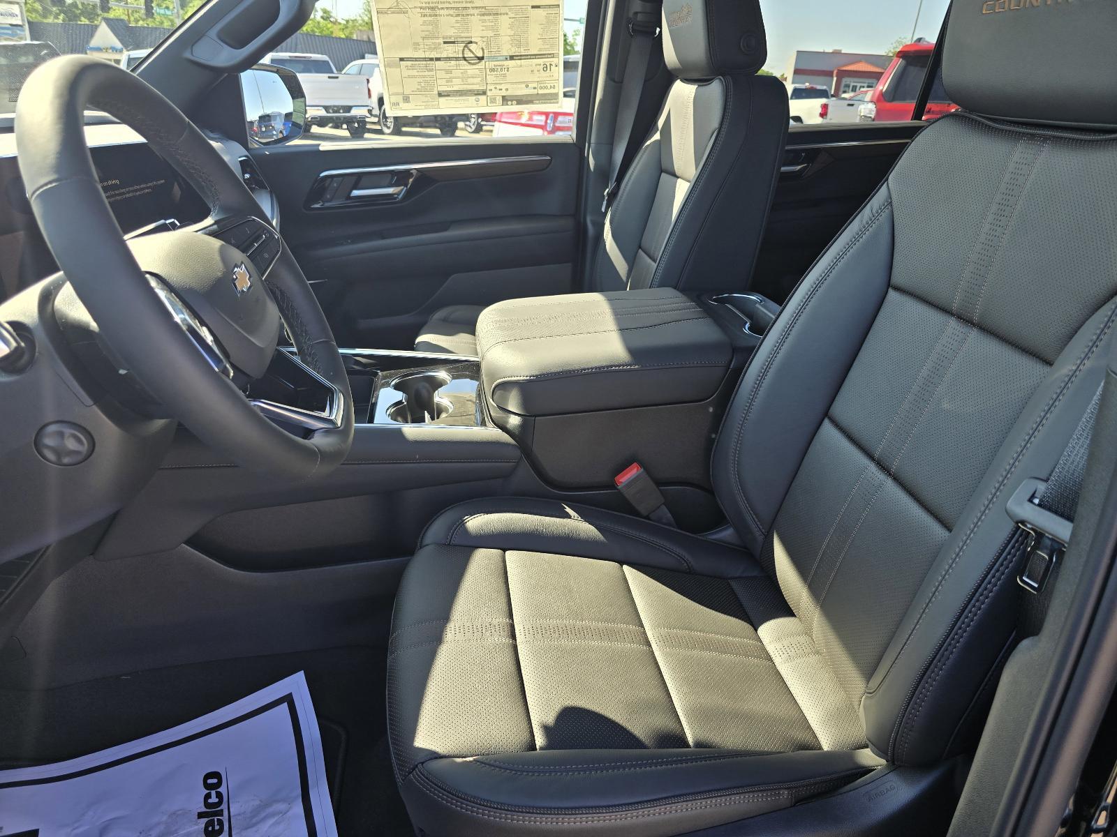 2025 Chevrolet Suburban Vehicle Photo in Rolla, MO 65401