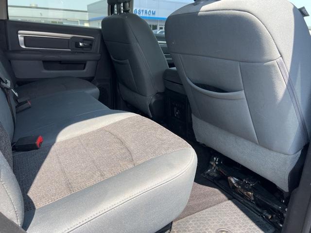 2017 Ram 1500 Vehicle Photo in GREEN BAY, WI 54304-5303