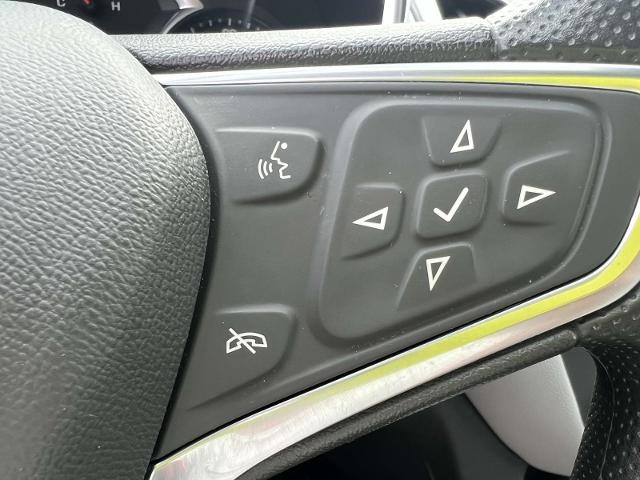 2022 Chevrolet Equinox Vehicle Photo in Roslyn, NY 11576