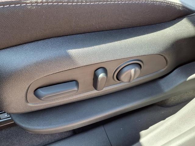 2024 Chevrolet Equinox Vehicle Photo in EMPORIA, VA 23847-1235