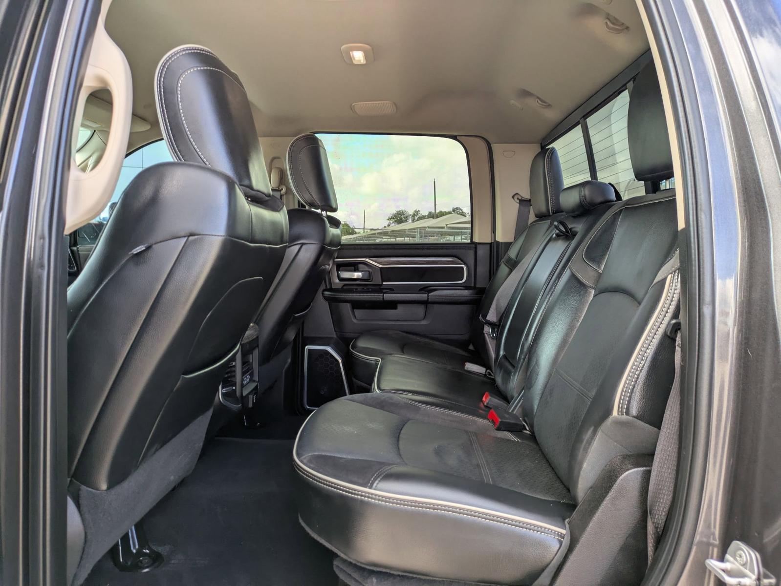 2021 Ram 3500 Vehicle Photo in SELMA, TX 78154-1460