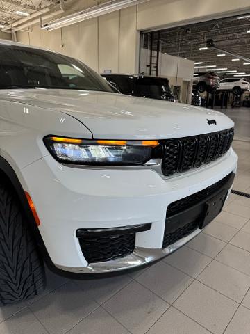 2024 Jeep Grand Cherokee L Vehicle Photo in Peoria, IL 61615