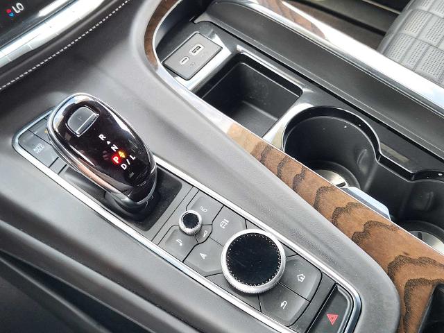 2024 Cadillac Escalade Vehicle Photo in DENTON, TX 76210-9321