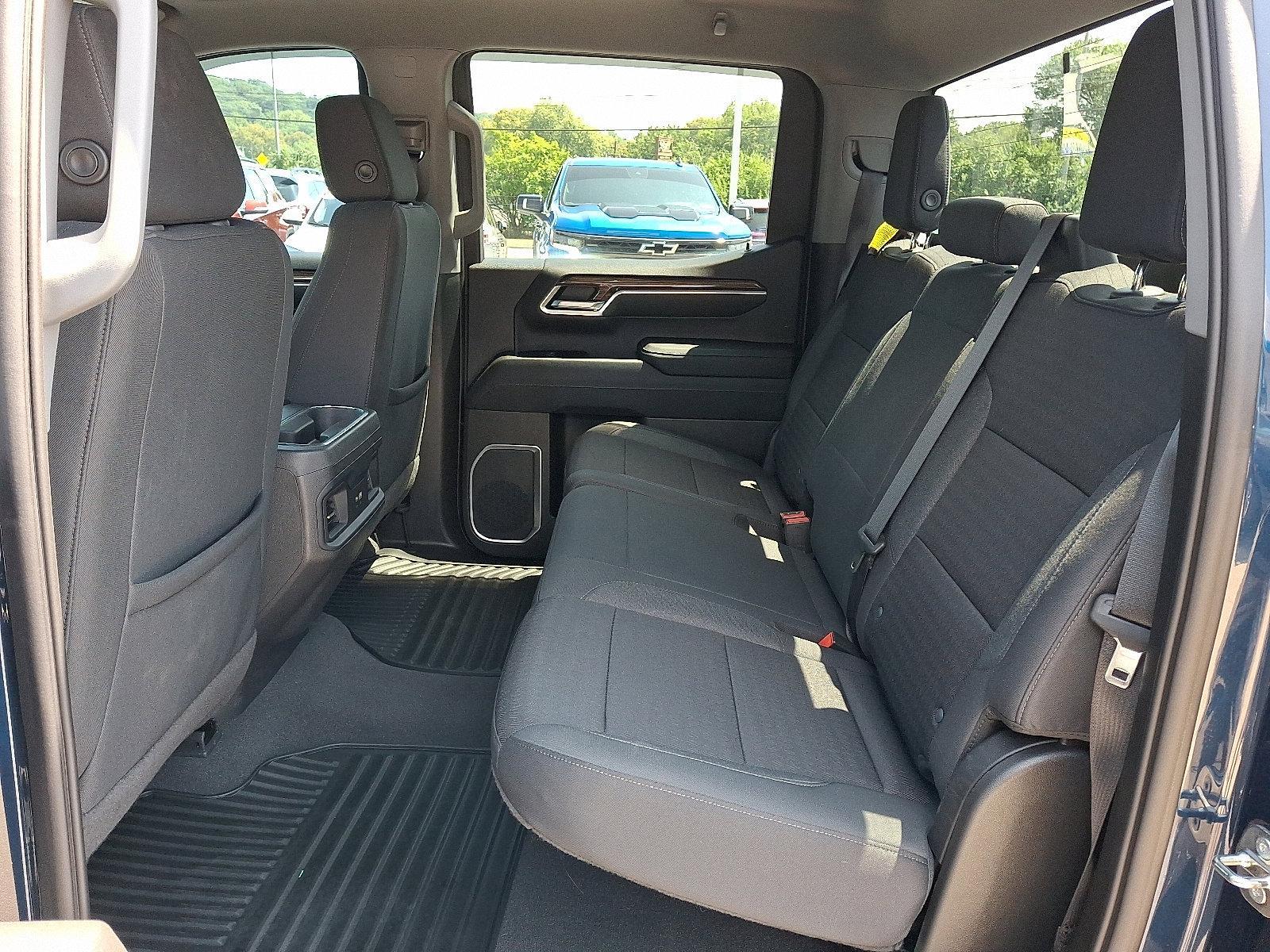 2023 Chevrolet Silverado 1500 Vehicle Photo in BETHLEHEM, PA 18017-9401