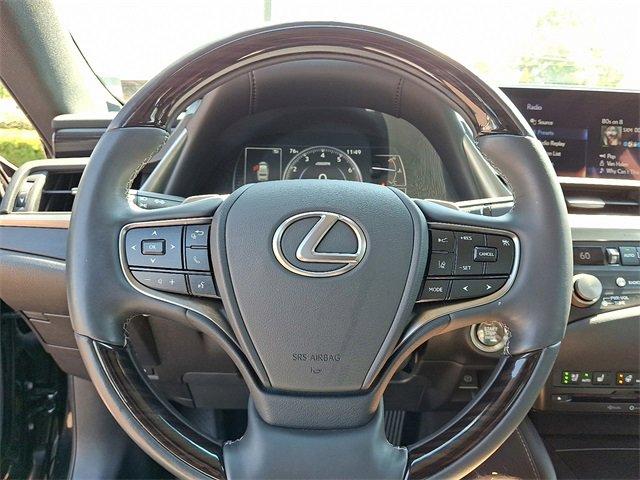 2021 Lexus ES 250 Vehicle Photo in Willow Grove, PA 19090