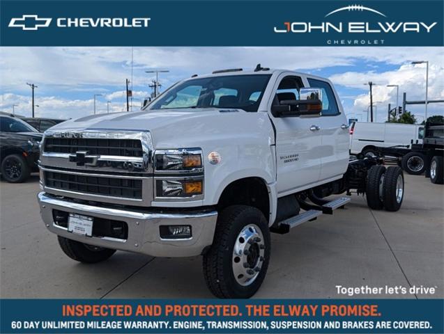 2024 Chevrolet Silverado Chassis Cab Vehicle Photo in ENGLEWOOD, CO 80113-6708