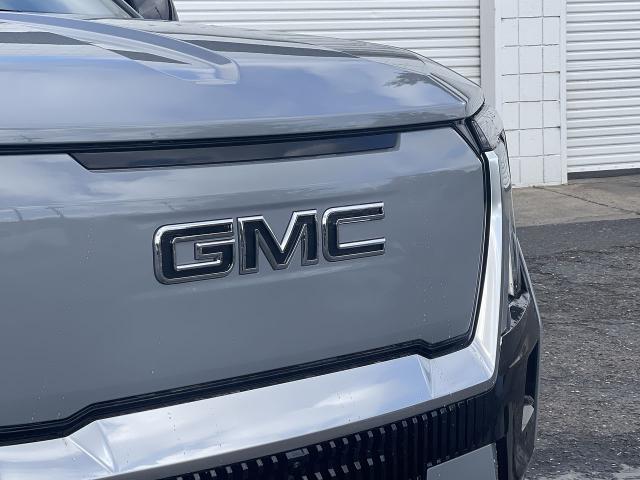 2024 GMC Sierra EV Vehicle Photo in TURLOCK, CA 95380-4918