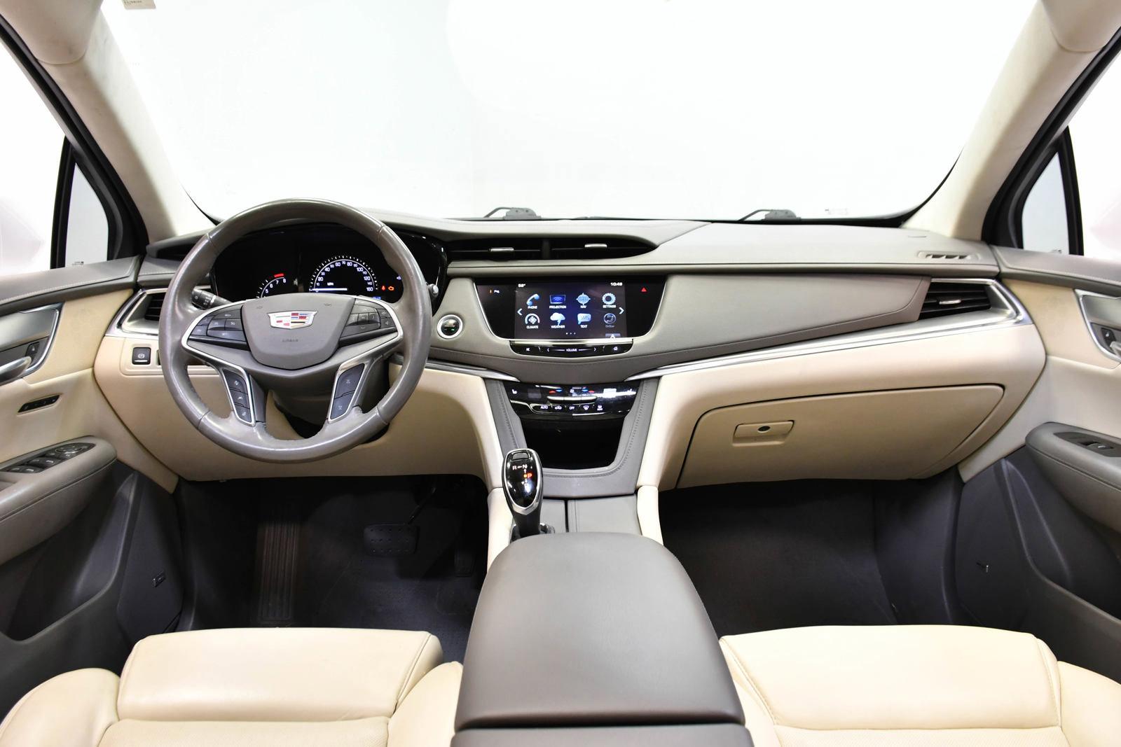 2017 Cadillac XT5 Vehicle Photo in DALLAS, TX 75235