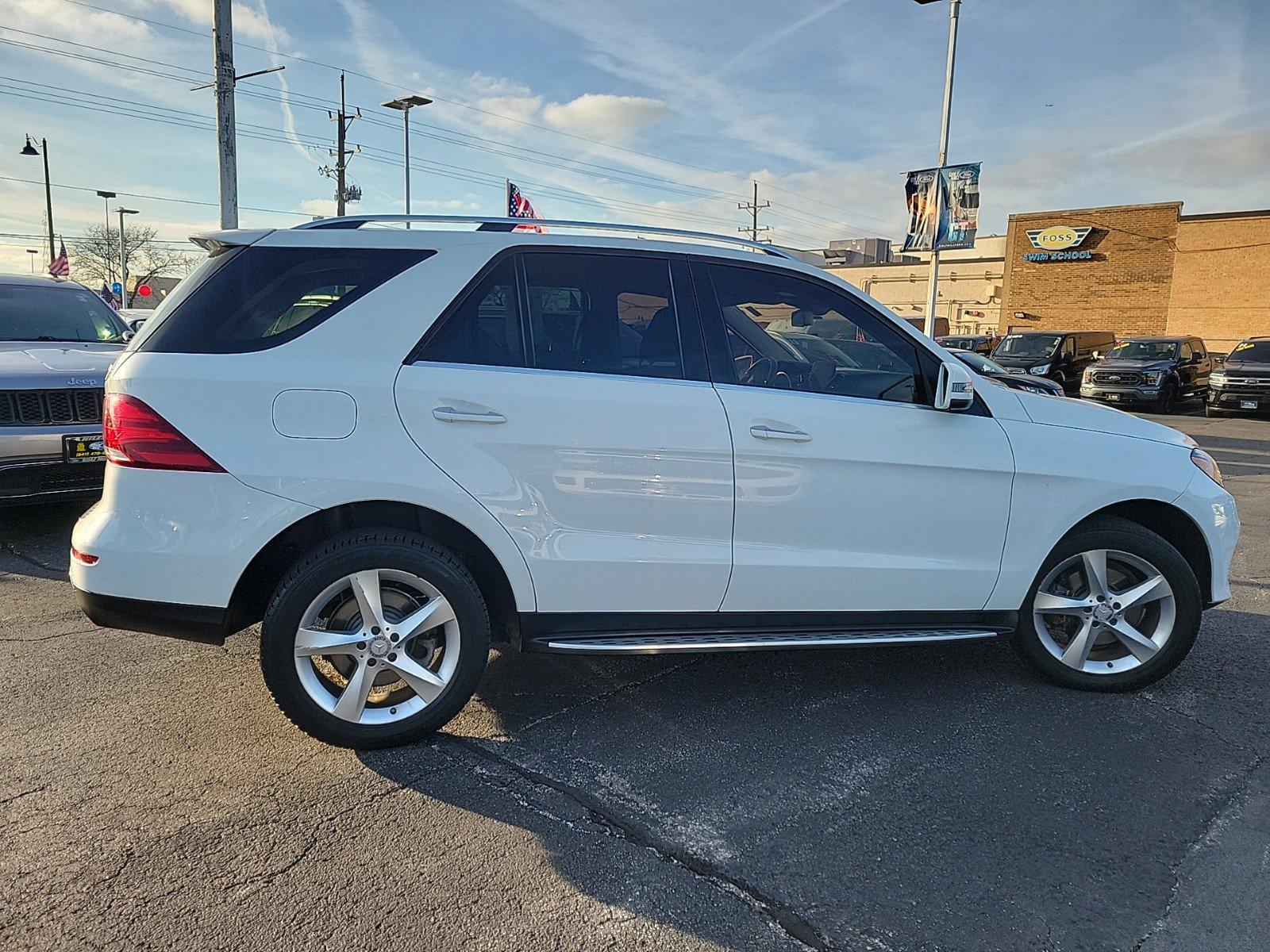 2016 Mercedes-Benz GLE Vehicle Photo in Saint Charles, IL 60174