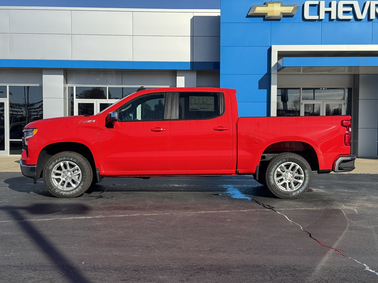 2025 Chevrolet Silverado 1500 Vehicle Photo in BOONVILLE, IN 47601-9633