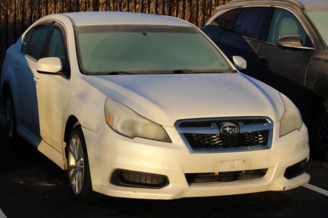 2013 Subaru Legacy Vehicle Photo in Green Bay, WI 54304