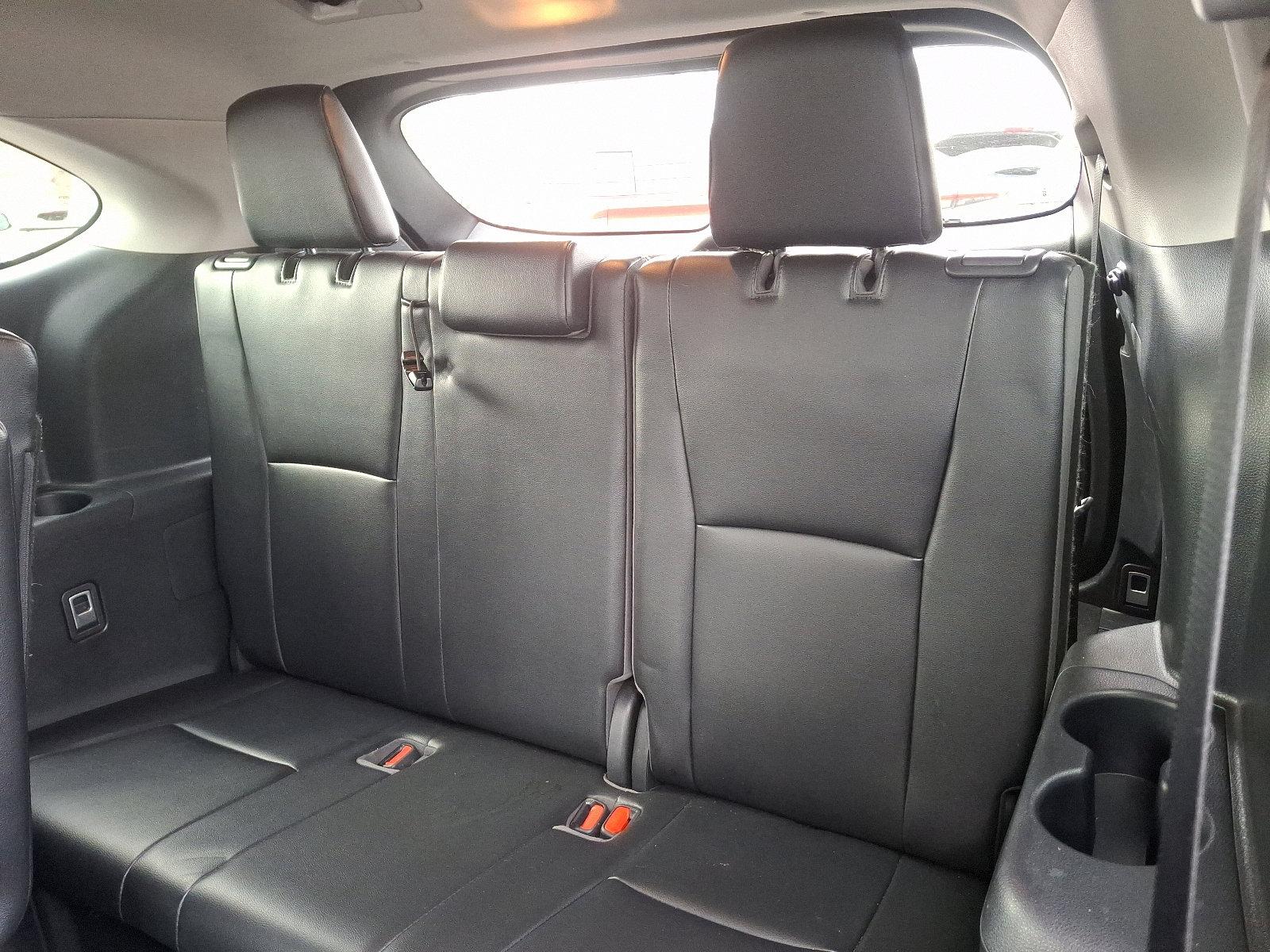 2021 Toyota Highlander Vehicle Photo in Trevose, PA 19053